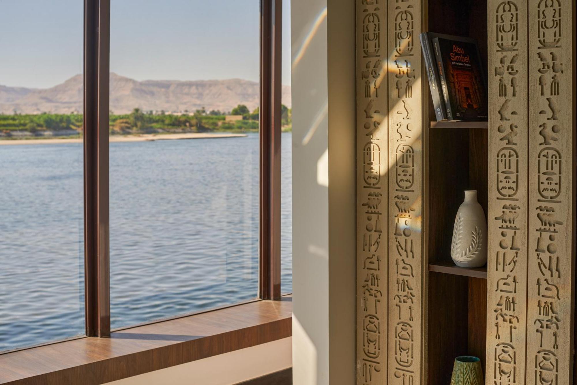 Moevenpick Royal Lily Nile Cruise, Every Monday Four Nights From Luxor, Every Friday Three Nights From Aswan - Including Excursions & Sightseeing エクステリア 写真