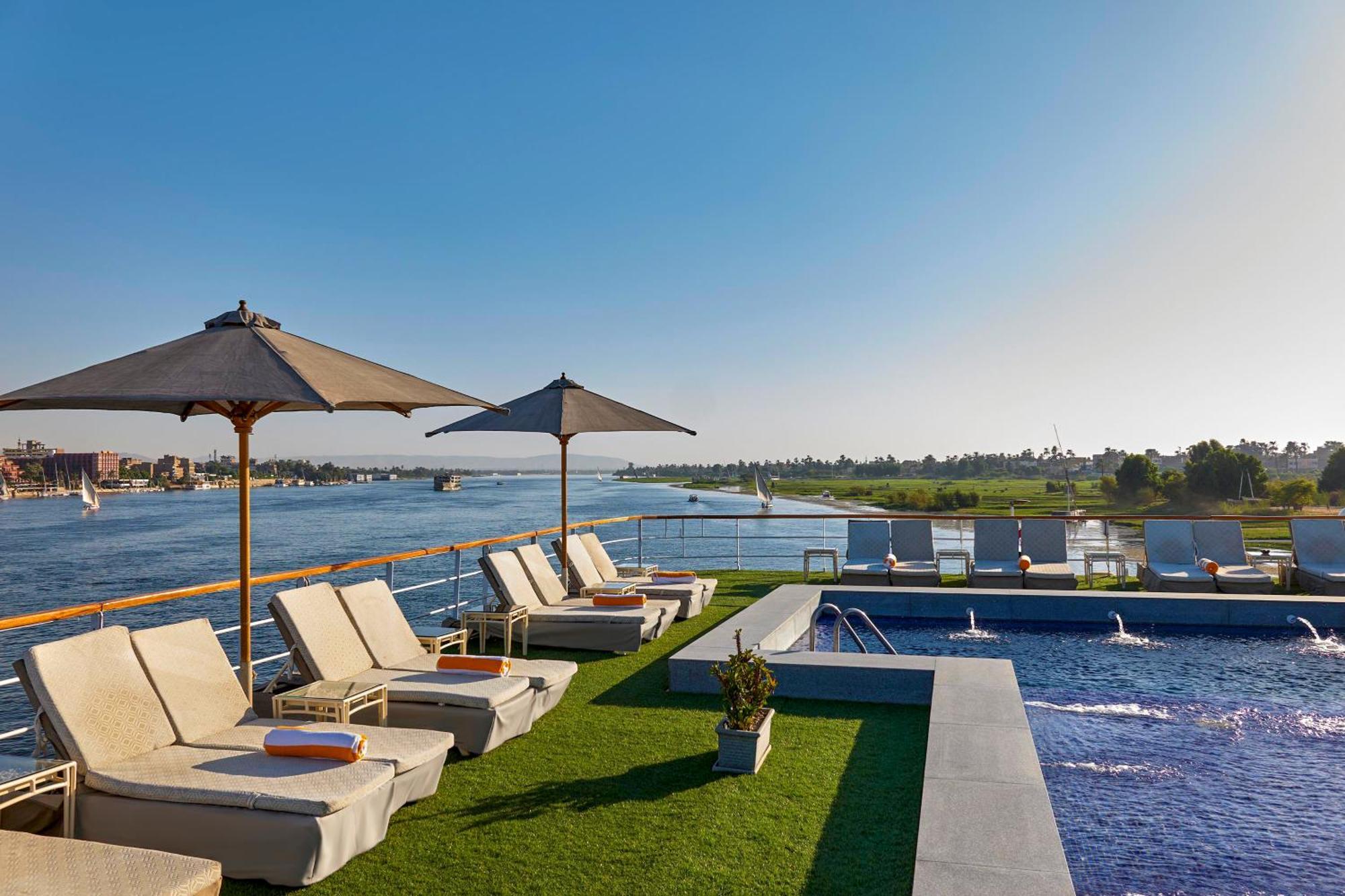 Moevenpick Royal Lily Nile Cruise, Every Monday Four Nights From Luxor, Every Friday Three Nights From Aswan - Including Excursions & Sightseeing エクステリア 写真